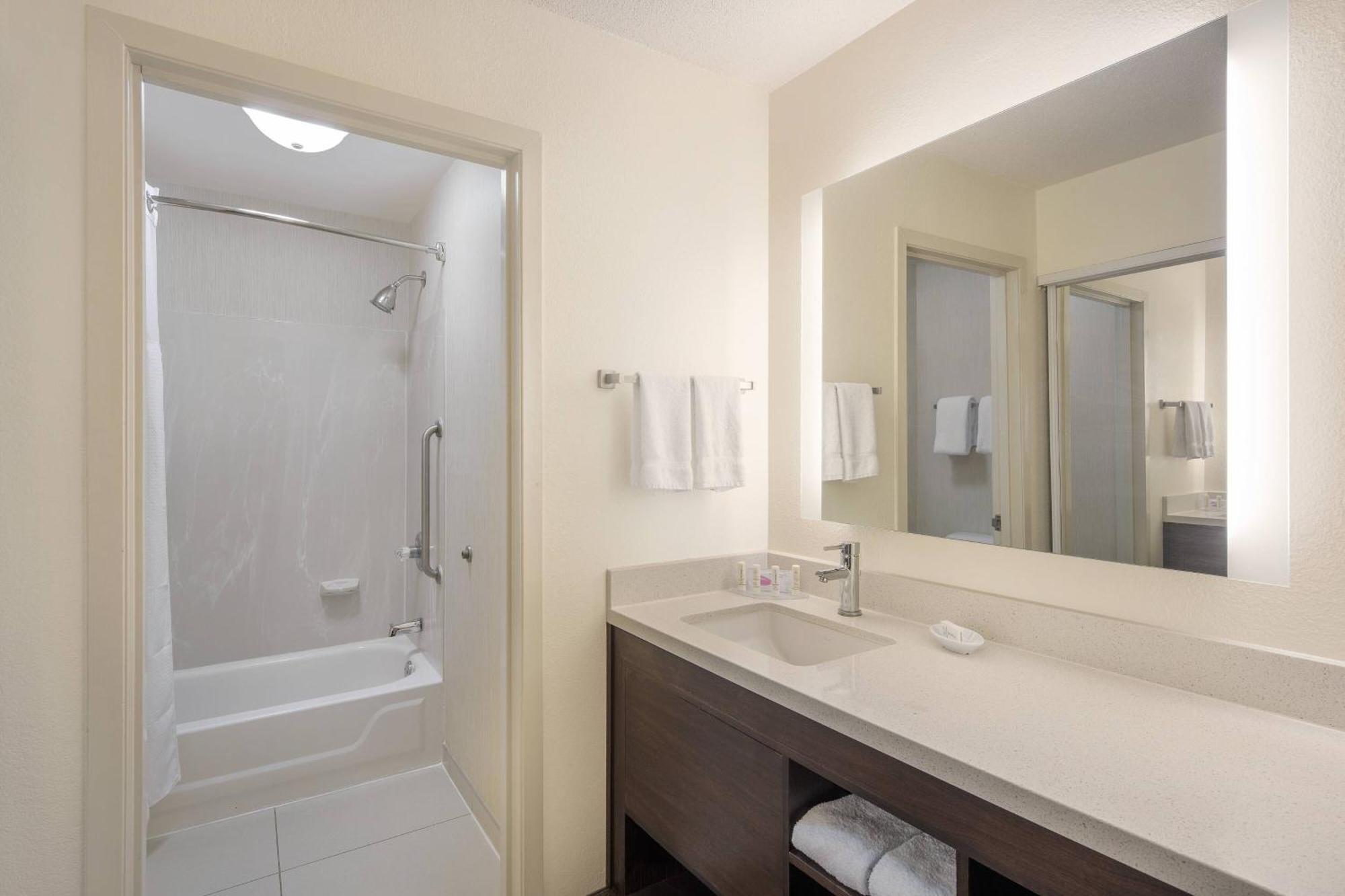 Residence Inn Indianapolis Airport Dış mekan fotoğraf